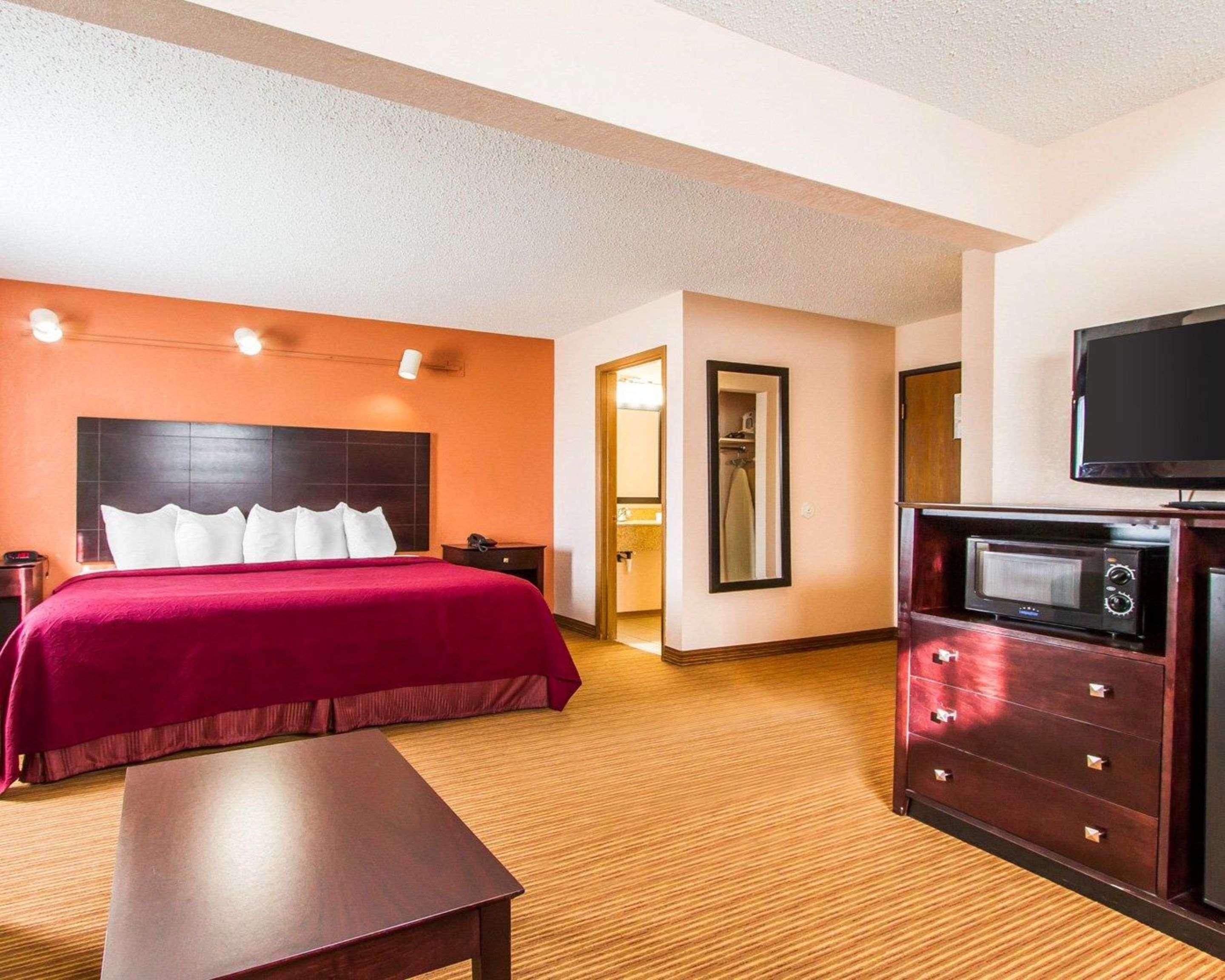 Quality Inn & Suites Ottumwa North Zewnętrze zdjęcie