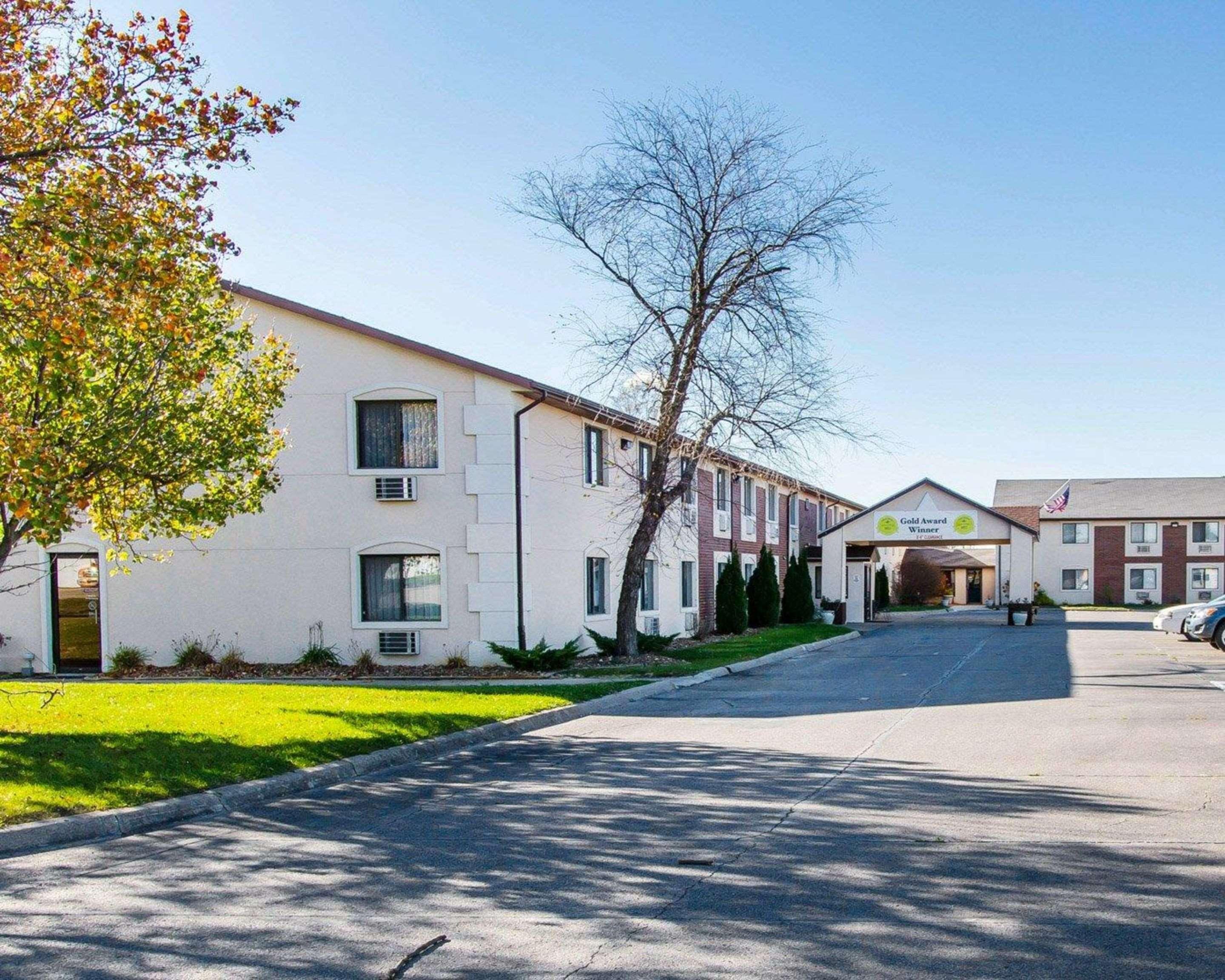 Quality Inn & Suites Ottumwa North Zewnętrze zdjęcie