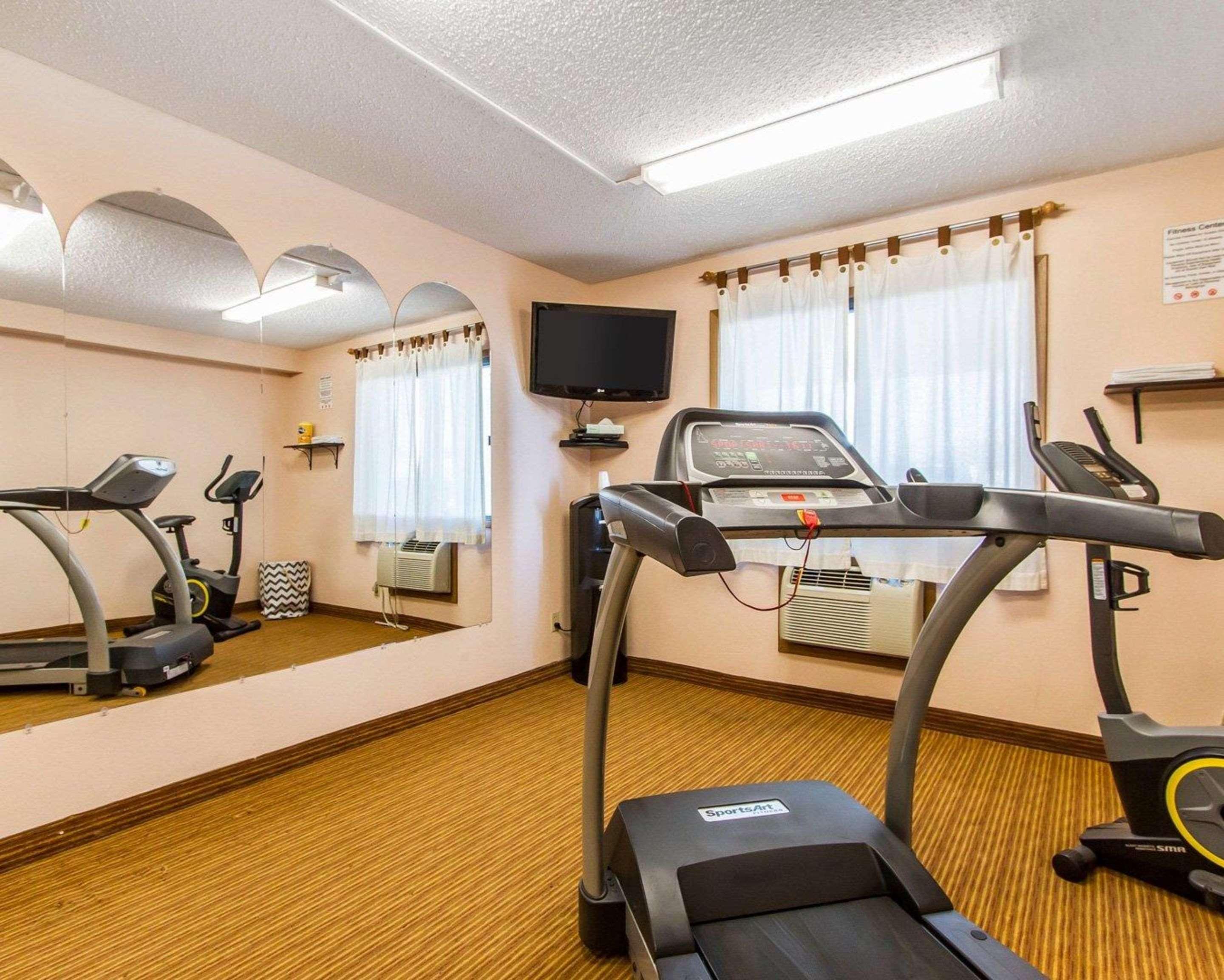 Quality Inn & Suites Ottumwa North Zewnętrze zdjęcie